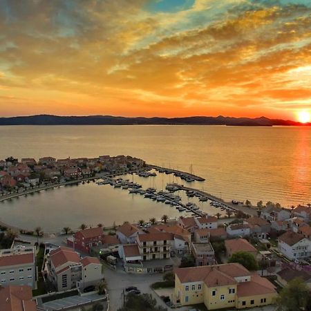 Apartments And Rooms By The Sea Bibinje, Zadar - 6199 Exterior foto
